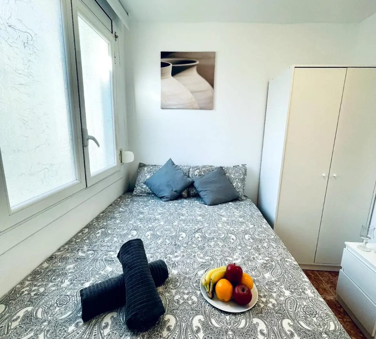 Cardenales Apartment Barcelona 0*,  Spain