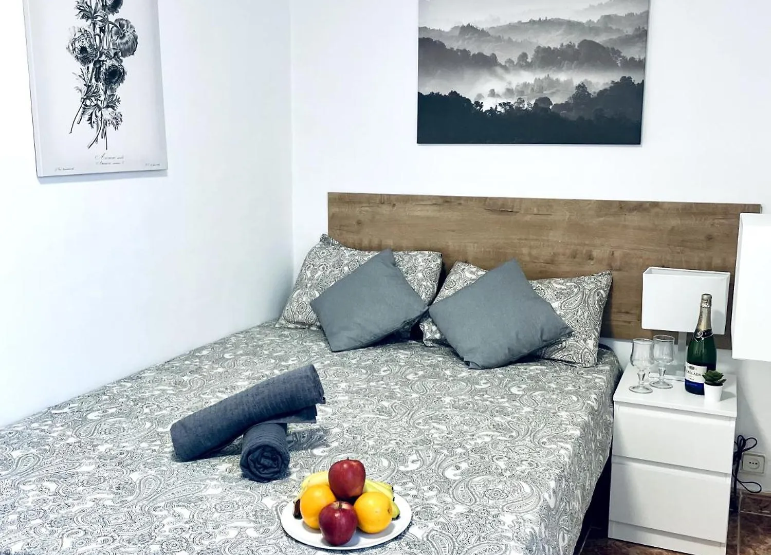 Cardenales Apartment Barcelona 0*,